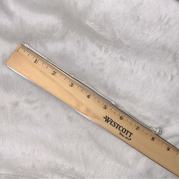 Pandora Moments Bracelet - Picture 6 of 7